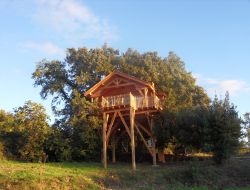 Chambre d hotes en cabane perche dans le Gard (30)  15 km* de Le Garn