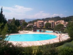 location en Provence Alpes Cote Azur  Mougins 2-4 personnes 13896