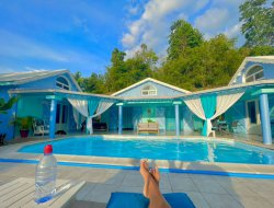 Chambre d'htes avec piscine en Guadeloupe.  12 km* de Baie Mahault