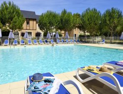 Montignac Locations vacances piscine chauffe en Dorodgne