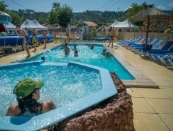 Holiday rentals with pool in Ardeche, France.
