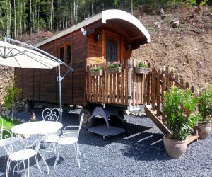 Bore Chambre Roulotte et spa privatif  vue montagne - Ardche