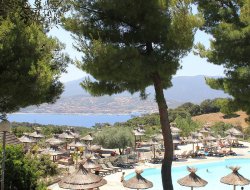 Figari Camping avec piscine chauffe en Corse