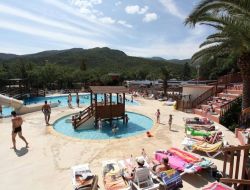Holiday accommodation on camping in Languedoc near Cerbre