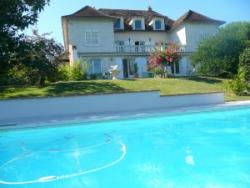 Holiday rental with private pool near Agen, Aquitaine.