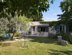 Holiday accommodation with pool near the Mont Ventoux, Provence.