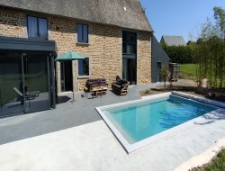 Holiday home with spa close to the Mont St Michel. near Bourguenolles