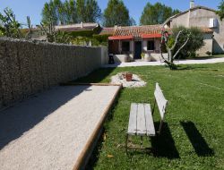 Pernes les Fontaines Gite climatis avec spa privatif en Provence