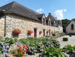 Big capacity cottages in the Morbihan, Brittany.