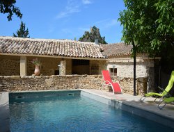Holiday cottage with pool in Provence, France.