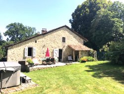 Holiday home with jacuzzi in Auvergne near Le Rouget