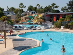 Holiday rentals with heated pool in Vendee, France.  near Noirmoutier en l'Ile