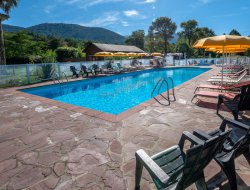 Holiday rentals with pool in French Pyrenees 