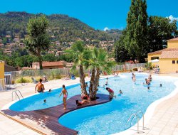 Sainte Anastasie sur Issole Locations vacances avec piscine dans le Gard.