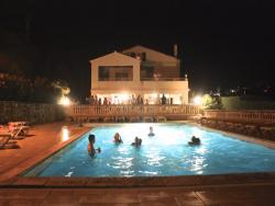 Holiday accommodation in the Ardeche near Sampzon