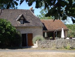 Self-catering gite in Lot, Midi Pyrenees. near Faycelles