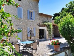 Holiday rental in Pernes les Fontaines. near Bonnieux